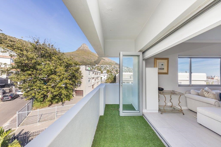To Let 1 Bedroom Property for Rent in Sea Point Western Cape